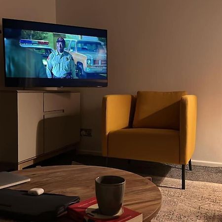 Revamped Holywood Town Centre Houseアパートメント エクステリア 写真